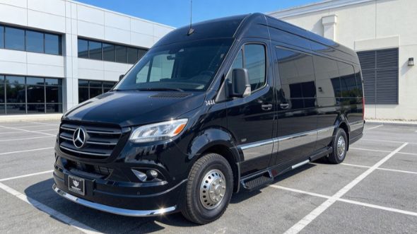 10 passenger sprinter van phoenix