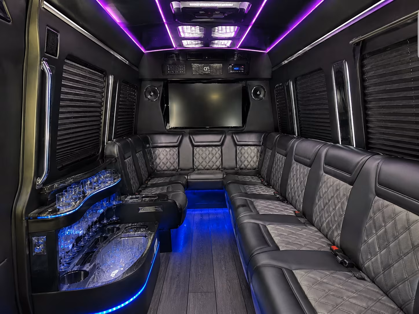 find the perfect transportation for your next airport transfer 4